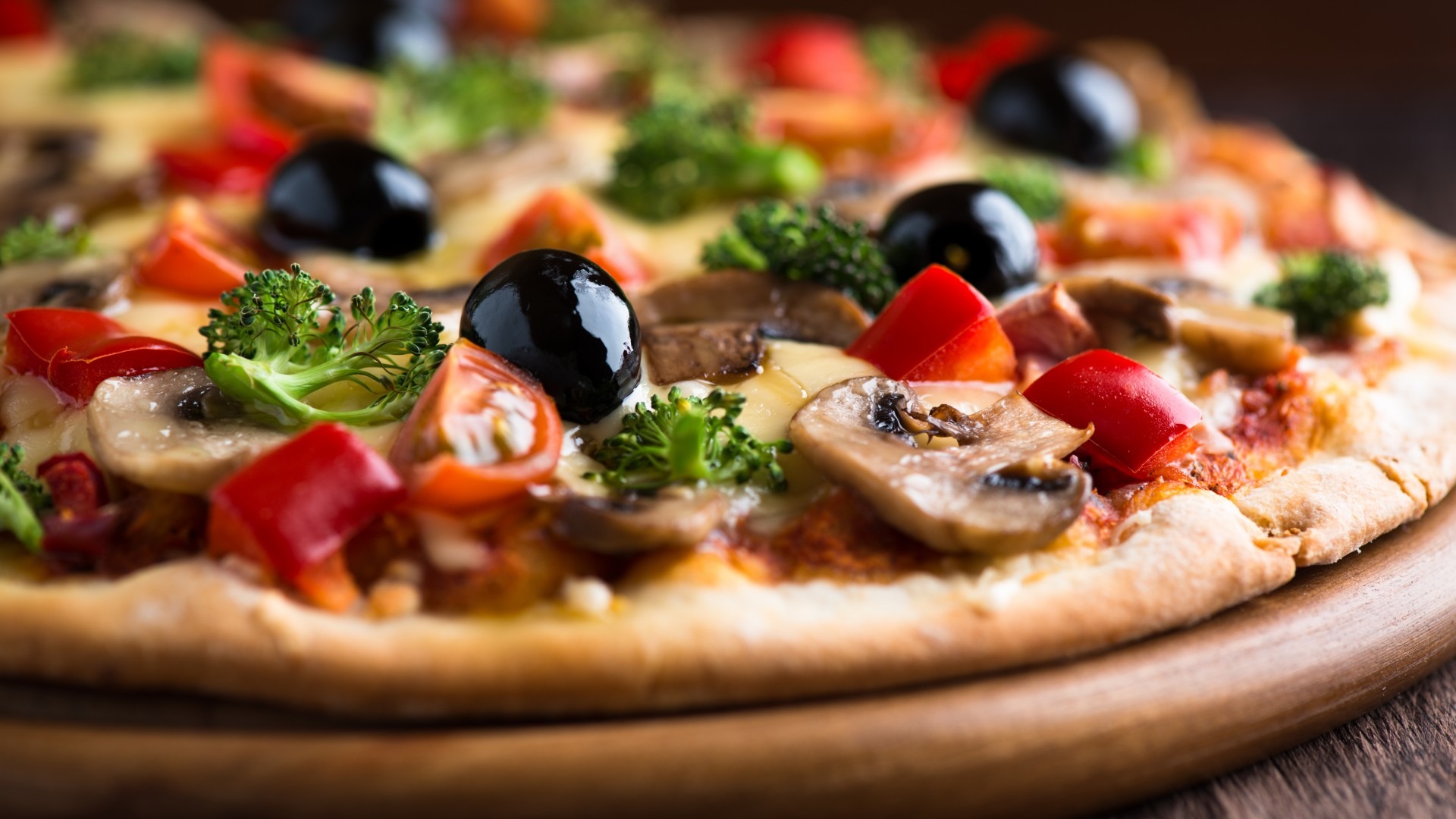 pizza-with-olives